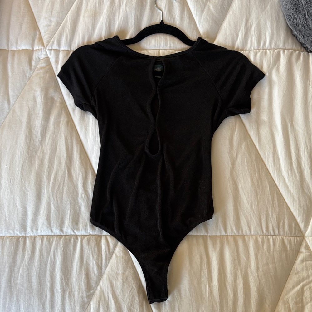 wild fable Black Short Sleeve Keyhole Bodysuit